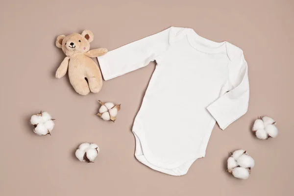 Mockup Pakaian Bayi Putih Yang Terbuat Dari Kapas Organik Dengan — Stok Foto
