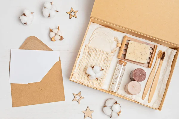 Selbstpflege Paket Saisonale Geschenkbox Mit Plastikfreien Bio Kosmetikprodukten Personalisierter Umweltfreundlicher — Stockfoto