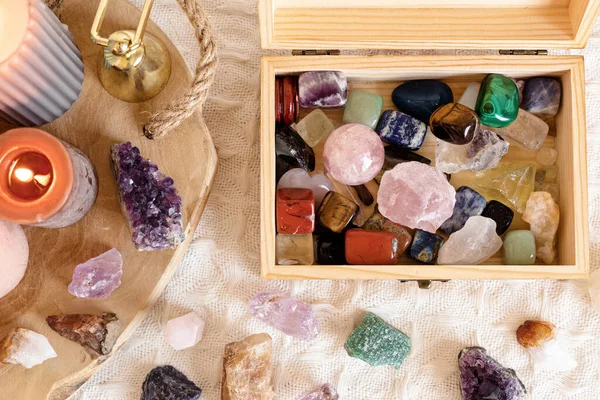 Curación Cristales Chakra Reiki Organizador Abierto Piedras Preciosas Para Bienestar — Foto de Stock