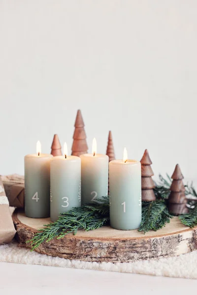 Handmade Modern Advent Wreath Four Candles Lit Every Sunday Christmas — Stock Photo, Image