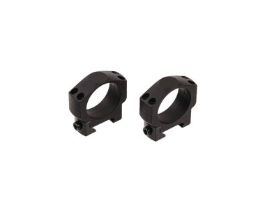 Beyaz arka planda izole edilmiş bir tüfeğin dürbünü için yapılmış hızlı bir bağlantı kopması. Keskin nişancı Dürbünü Hızlıca Bırak 