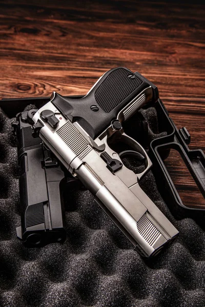 Pistolas Semi Automáticas Modernas Uma Arma Cano Curto Para Autodefesa — Fotografia de Stock