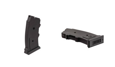 .22lr tüfek şarjörü beyaz arkaplanda izole.