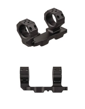 Beyaz arka planda izole edilmiş bir tüfeğin dürbünü için yapılmış hızlı bir bağlantı kopması. Keskin nişancı Dürbünü Hızlıca Bırak.