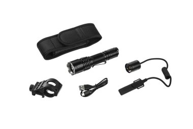 Siyah metal LED fener beyaz arka planda izole edilir. Günün karanlık saatleri veya karanlık odaları için cep lambası.