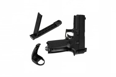 Hava tabancası. Hava yumuşaklığı, spor ve eğlence için modern pnömatik silah. Bir manken, gerçek bir tabancanın kopyası. Beyaz arkaplanda izole et.