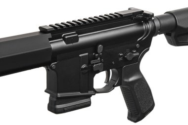 Silahın yakın plan bir parçası. Modern otomatik tüfek beyaz arka planda izole edilmiş. Polis, özel kuvvetler ve ordu için silahlar. Otomatik karabina. Beyaz sırtlı saldırı tüfeği..