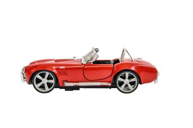 minyatür bir retro kırmızı araba (die cast)