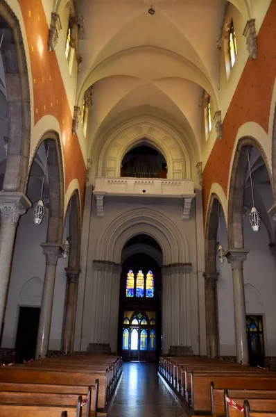 Organy Nad Głównym Wejściem Kościoła Kapucynów Matki Bożej Lourdes Rijece — Zdjęcie stockowe