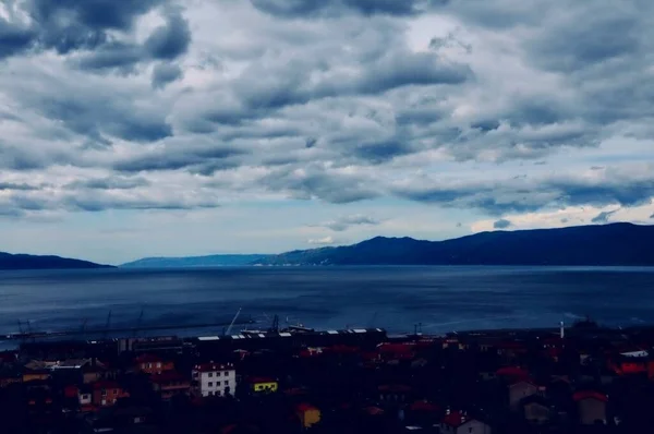 Stürmisch Schwarze Wolken Der Kroatischen Küste Dunkler Himmel Und Schwarze — Stockfoto