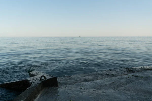 Όμορφη Ακτή Της Θάλασσας Βράδυ Μετά Ηλιοβασίλεμα Οδησσό Ουκρανία — Φωτογραφία Αρχείου