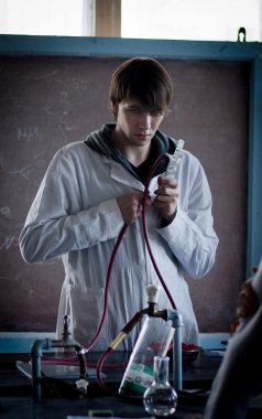 Kimya bölümü öğrencileri