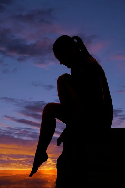 Badpak sit water zonsondergang — Stockfoto