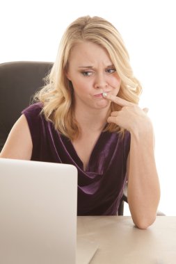 kadın bilgisayar mor top emin değilseniz