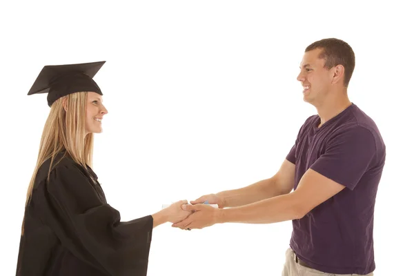 Hombre dando mujer diploma —  Fotos de Stock