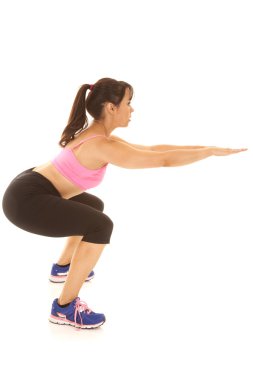 Fitness kadın pembe spor sutyeni squat eller