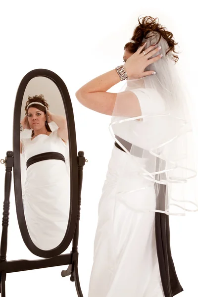 Зеркало невесты — стоковое фото