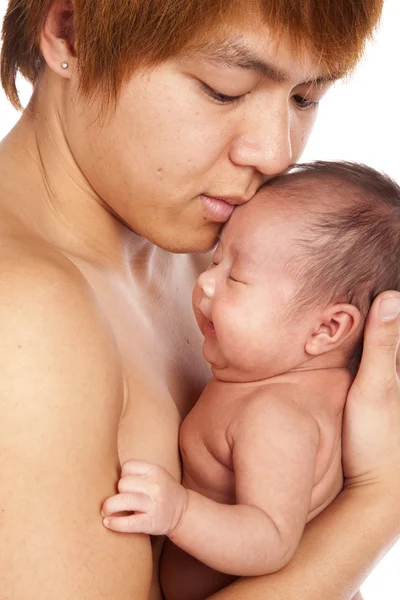 Père tenant à son nouveau bébé — Photo