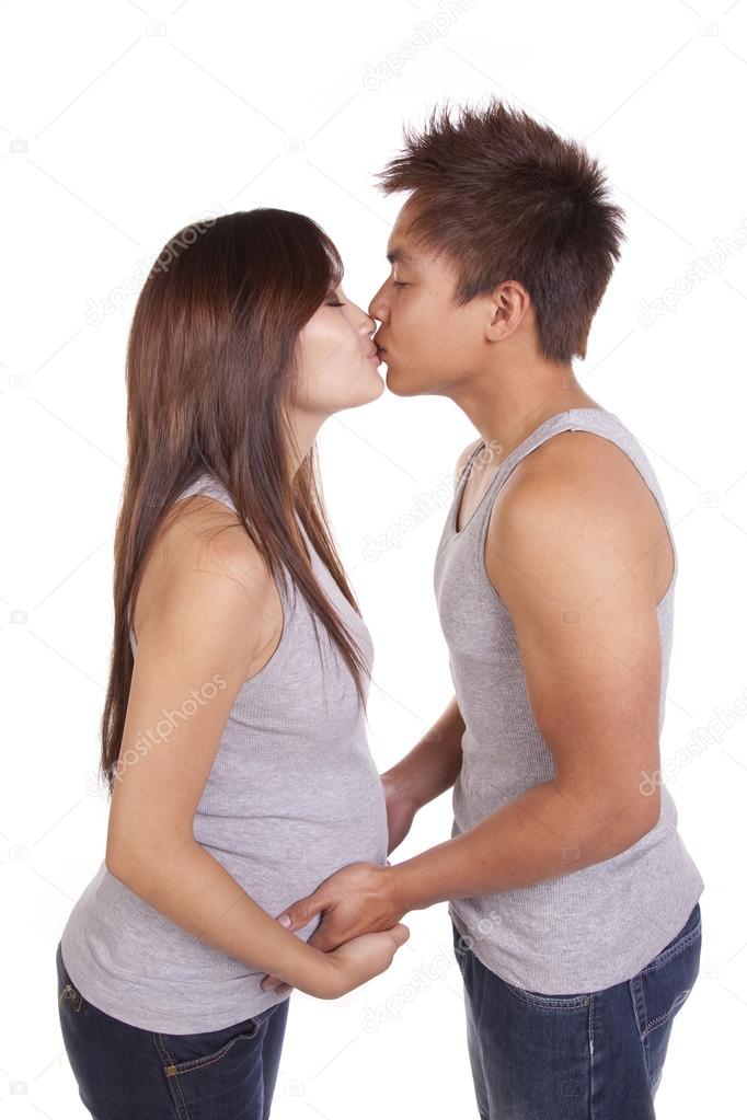 Pregnant Kiss 75