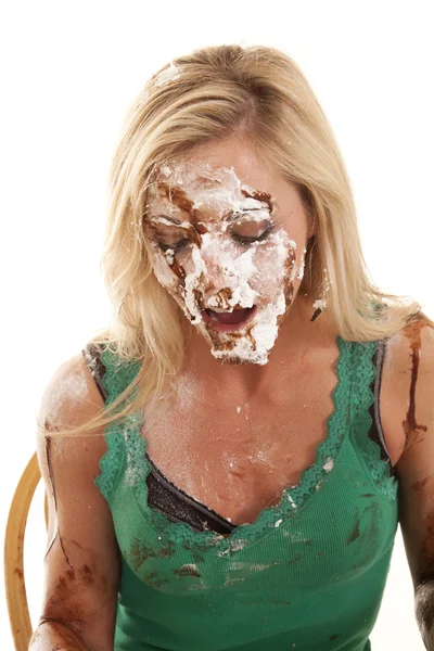 Mulher com chantilly e cara de chocolate — Fotografia de Stock