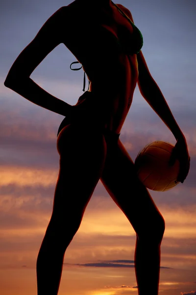 Corpo de mulher silhueta e vôlei — Fotografia de Stock