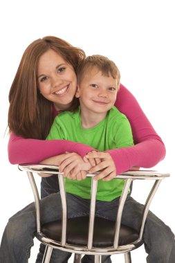 kız ve genç çocuk gülümseme