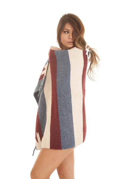 Native American woman wrapped in blanket — Stock Photo, Image