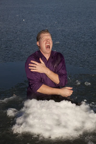 Man in ice hole scream — Stock Photo, Image