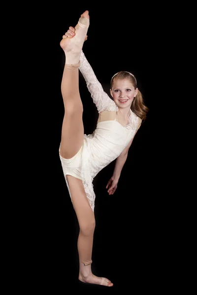 Young girl dance leg up — Stock Photo, Image