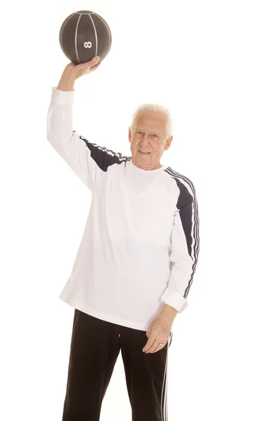 Anciano hombre fitness medicina pelota hasta — Foto de Stock