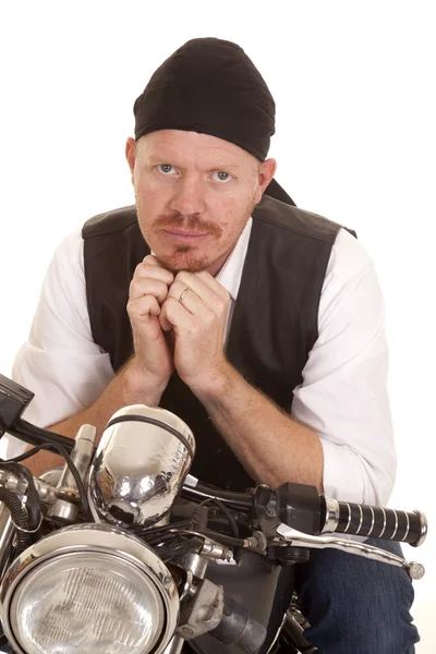 Man bandana motorcycle hands under chin — Stock Photo, Image