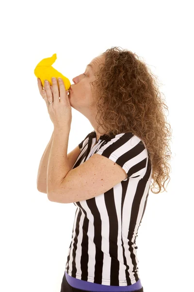 Woman referee kiss yellow flag — Stock Photo, Image