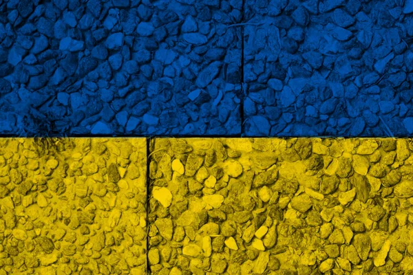 背景に古いグランジの壁にウクライナの旗 — ストック写真