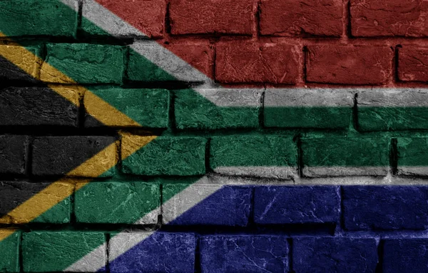 Güney Afrika Bayrağının Renkleriyle Boyanmış Tuğla Bir Duvar — Stok fotoğraf