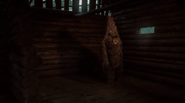 Casa de pueblo abandonada de miedo con un monstruo. Halloween foto temática — Foto de Stock