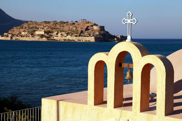 Little classical orthodox Greek church (Crete, Greece ) — стоковое фото