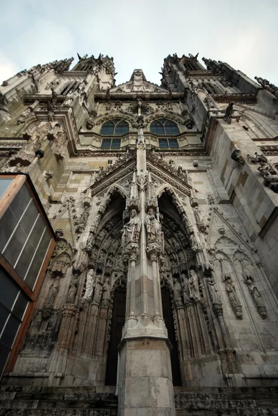 哥德式中世纪的圣 · 彼得? s 大教堂 (雷根斯堡，德国). — 图库照片