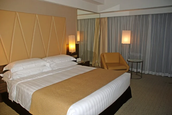 Kortárs hotel-szobabelső — Stock Fotó