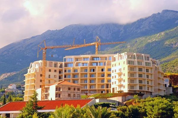 Construcción de un edificio moderno — Foto de Stock