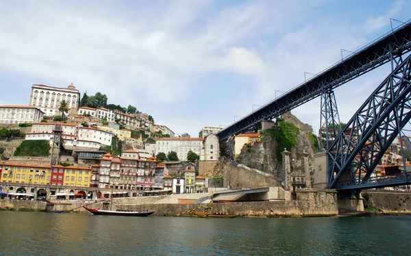 Ribeira, Puente y río Duero (Oporto, Portugal) ) — Foto de Stock