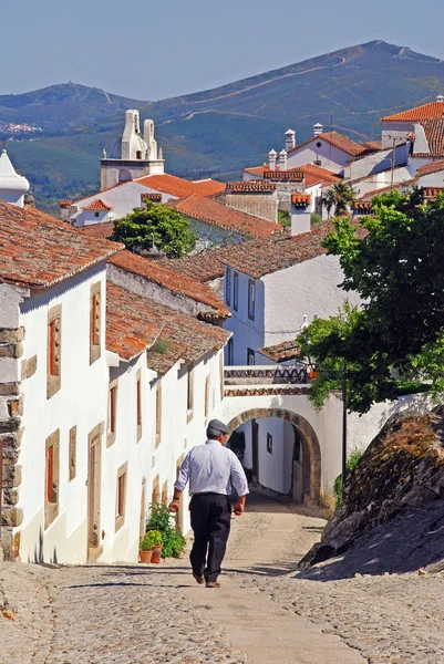 Calle estrecha en pueblo medieval Marvao (Portugal, Alentejo ) —  Fotos de Stock