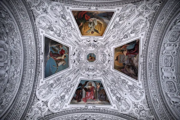 Ceiling and dome in Salzburg Cathedral , Austria — Stock Photo, Image