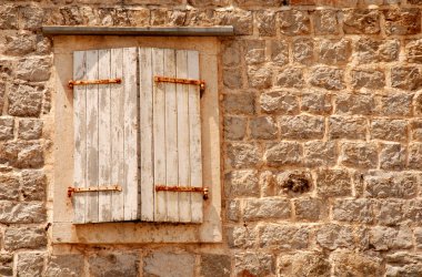 Pencere kepenkleri eski duvar (Italia ile)