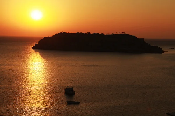 Sunset over island, Crete, Greece — стоковое фото