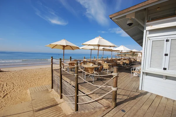 Café ao ar livre na praia (Portugal ) — Fotografia de Stock