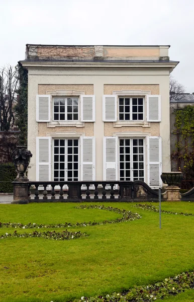 Jardín Mirabel de Salzburgo (Austria ) — Foto de Stock