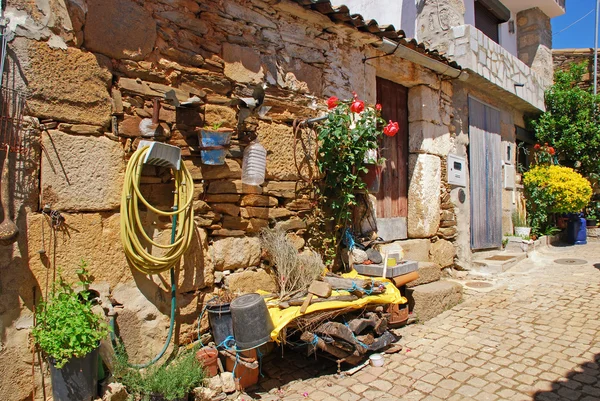 Vintage steen huis, portugal — Stockfoto