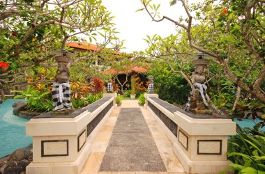 Bahçe üzerinde tropikal resort (bali, Endonezya)