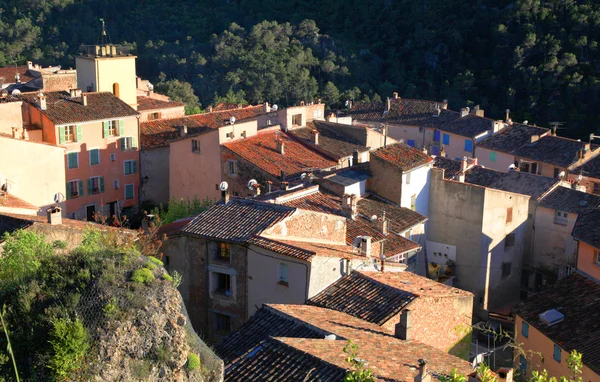 A falu régi szép házak, Provence, Franciaország. — Stock Fotó