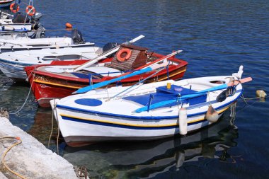 balıkçı tekneleri Yunanistan.